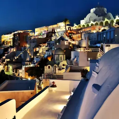 Vila Carpis Villa With Caldera Views And Private Jacuzzi In Fira Fira (Santorini)