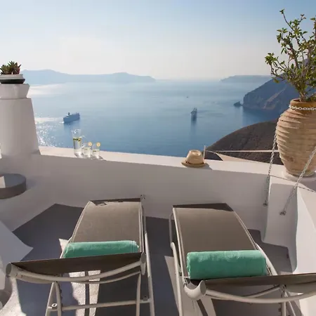 Carpis Villa With Caldera Views And Private Jacuzzi In Fira Vila Fira (Santorini)