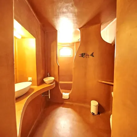 וילה Carpis Villa With Caldera Views And Private Jacuzzi In Fira